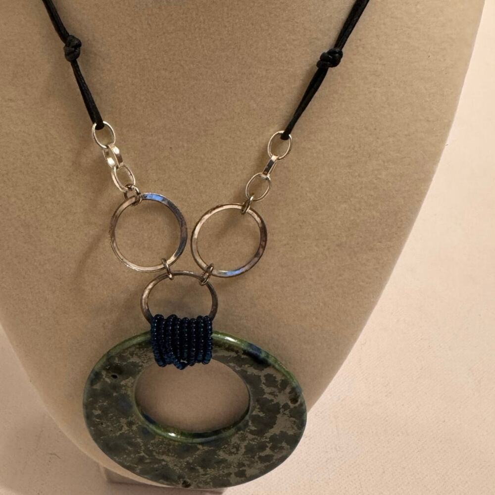 Green Loop Pendant Necklace Fashion Jewelry Black 8" Chain